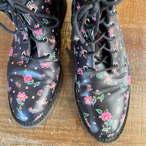 Rebecca Minkoff floral combat boots 8 EUC - Picture 6 of 10